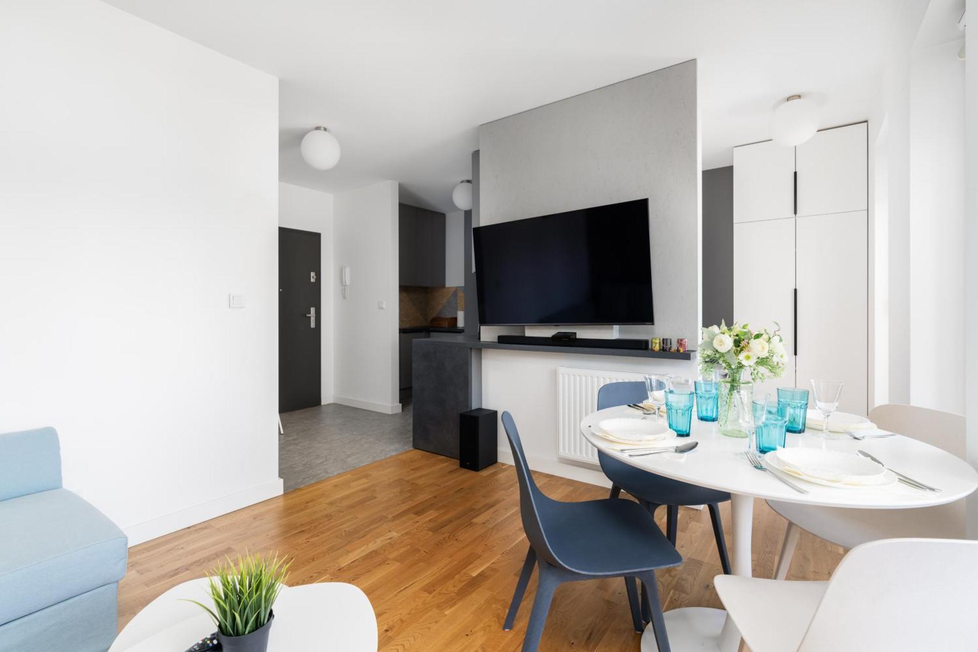 Niedzialkowskiego By Renters Apartment *